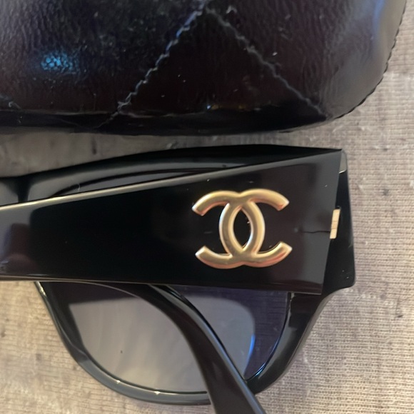CHANEL 01453 CC LOGO BLACK SUNGLASSES VINTAGE/N2079 - Picture 3 of 11
